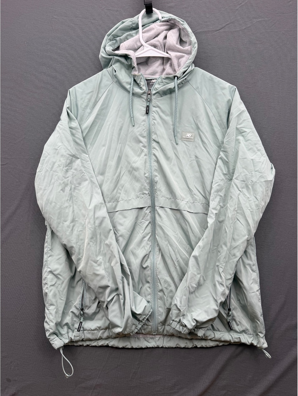 New Balance Women’s Lightweight Hooded Windbreaker Jacket XL